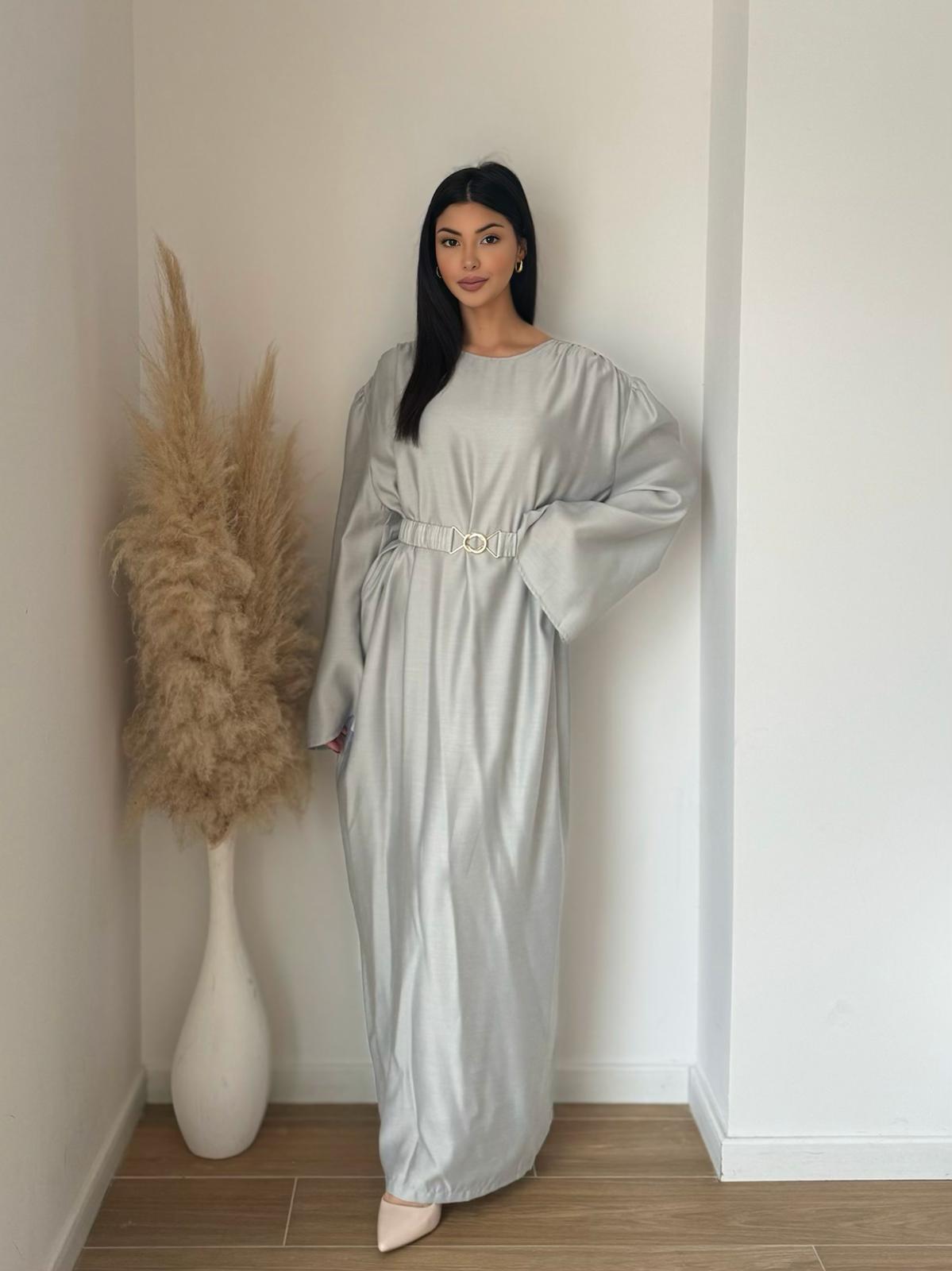 Maxi-Kleid mit Gürtel